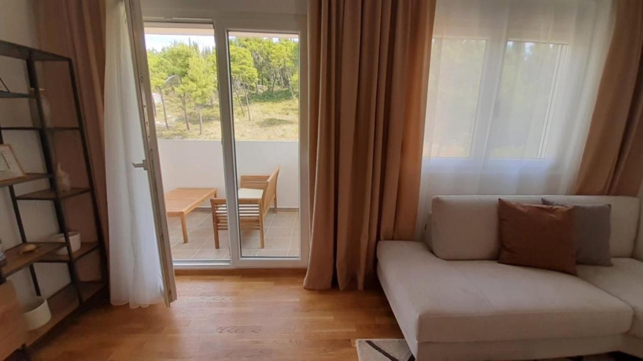 Apartments At Ljubovic Hill Park Podgorica Bagian luar foto